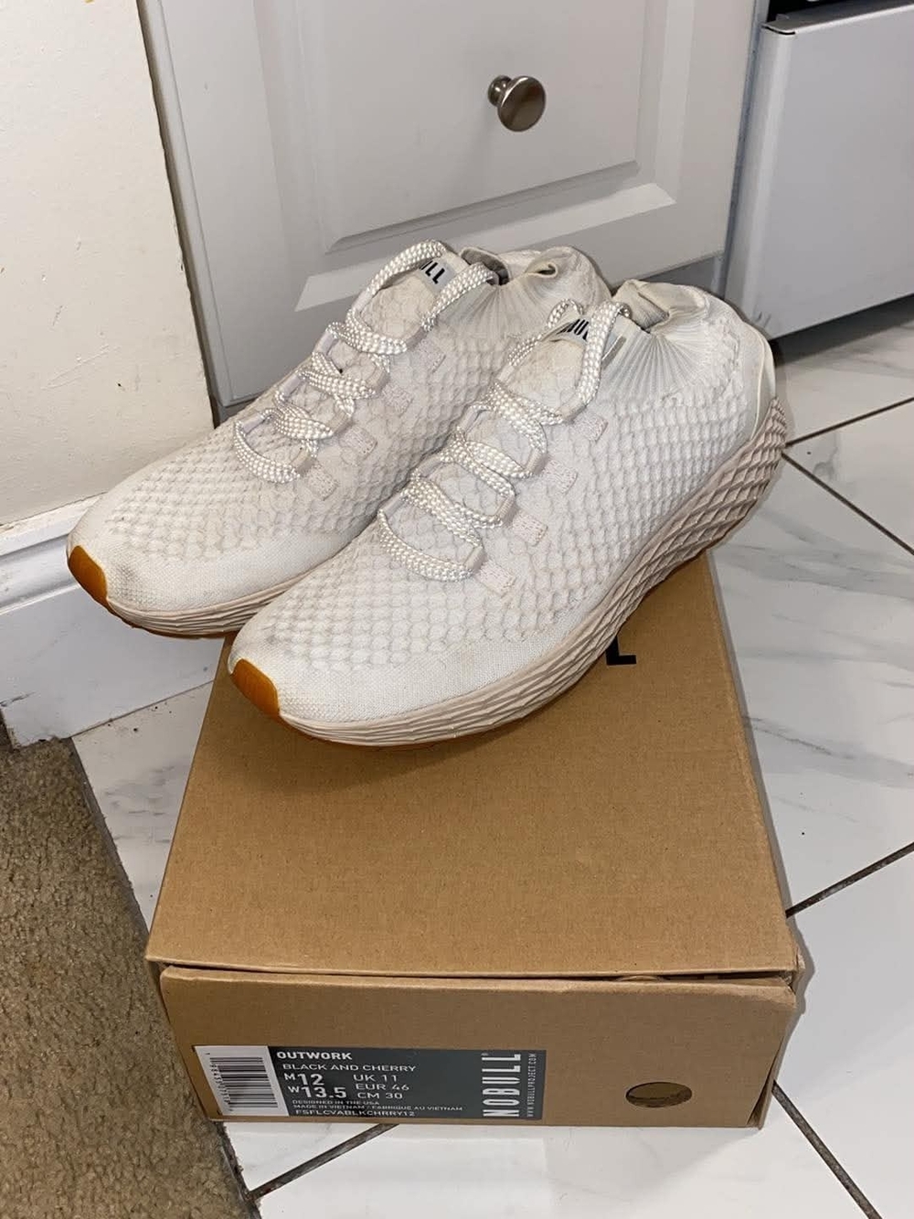 Light Cream Knit Running Sneakers - NoBull